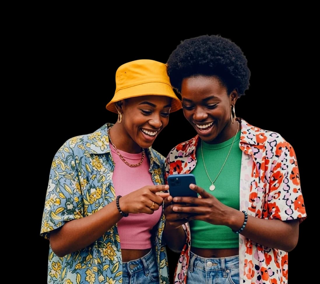 Étudiantes utilisant l'application TRABAJAYA
